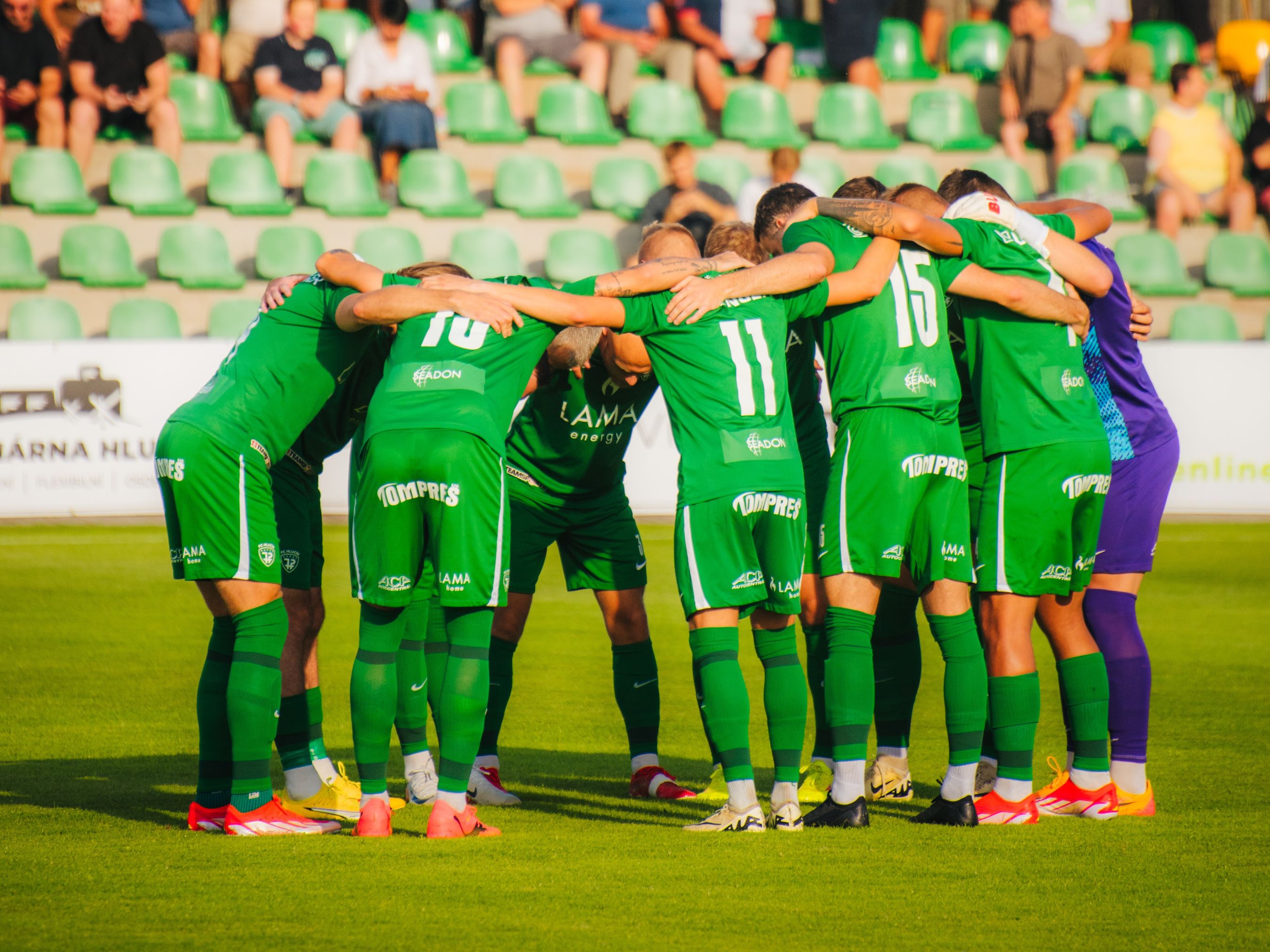 MOL CUP: Hlučín zvládl penaltovou loterii a postupuje přes Havířov